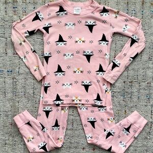 Hanna Andersson Pink and Black Cat Print Kids Pajamas